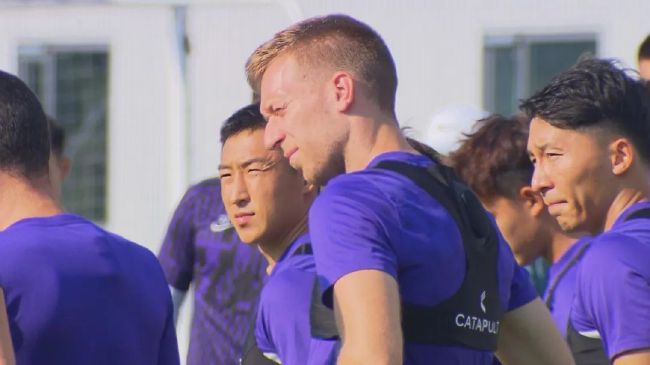 激情另类国内一区二区视频